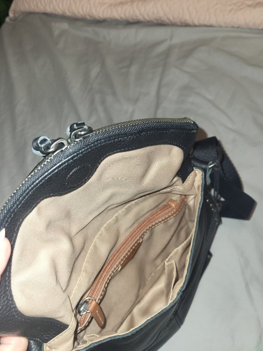 Crossbody - Picture 4 of 4